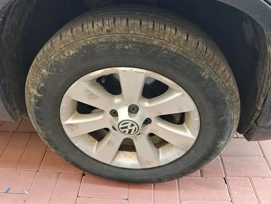 Volkswagen Tiguan 2010 1.8TSI Automatic 4WD Trend фото 6