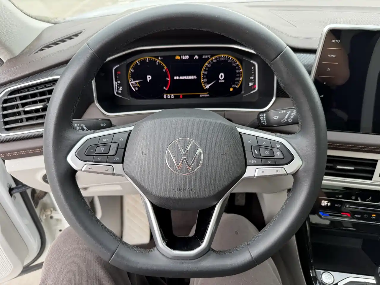 Volkswagen Tayron 2023 280TSI 2WD Luxury Plus Advanced Edition фото 7