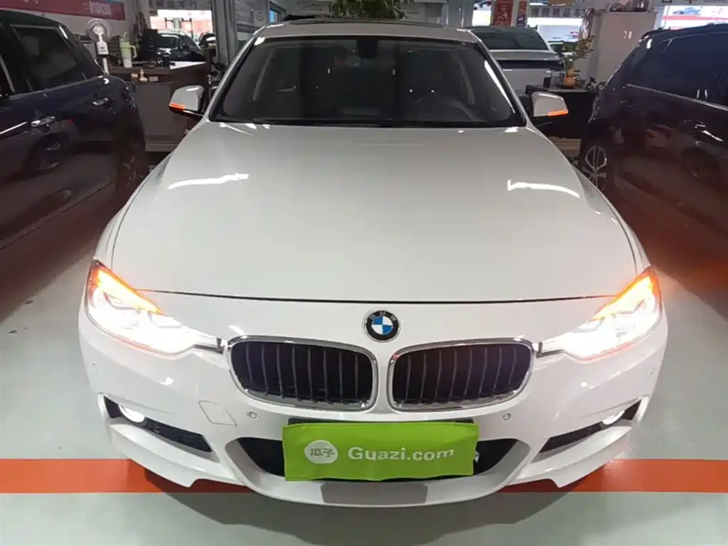 BMW 3 Series 2017 320Li M Sport фото 3