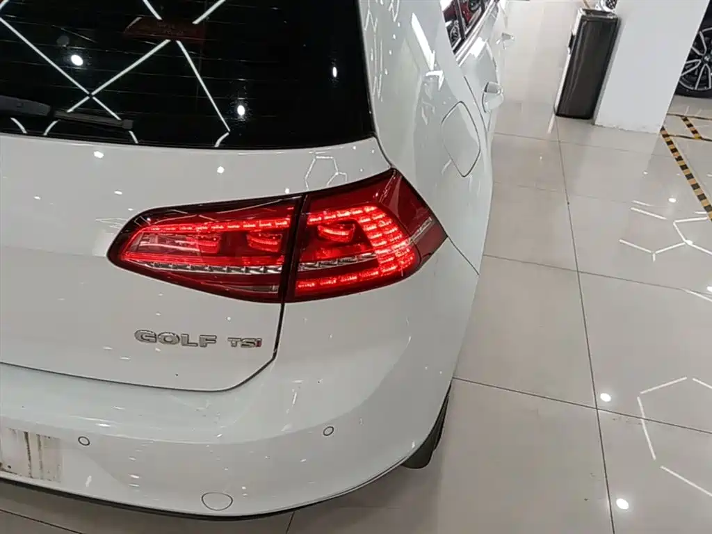 Volkswagen Golf 2014 1.4TSI Automatic Comfort фото 8