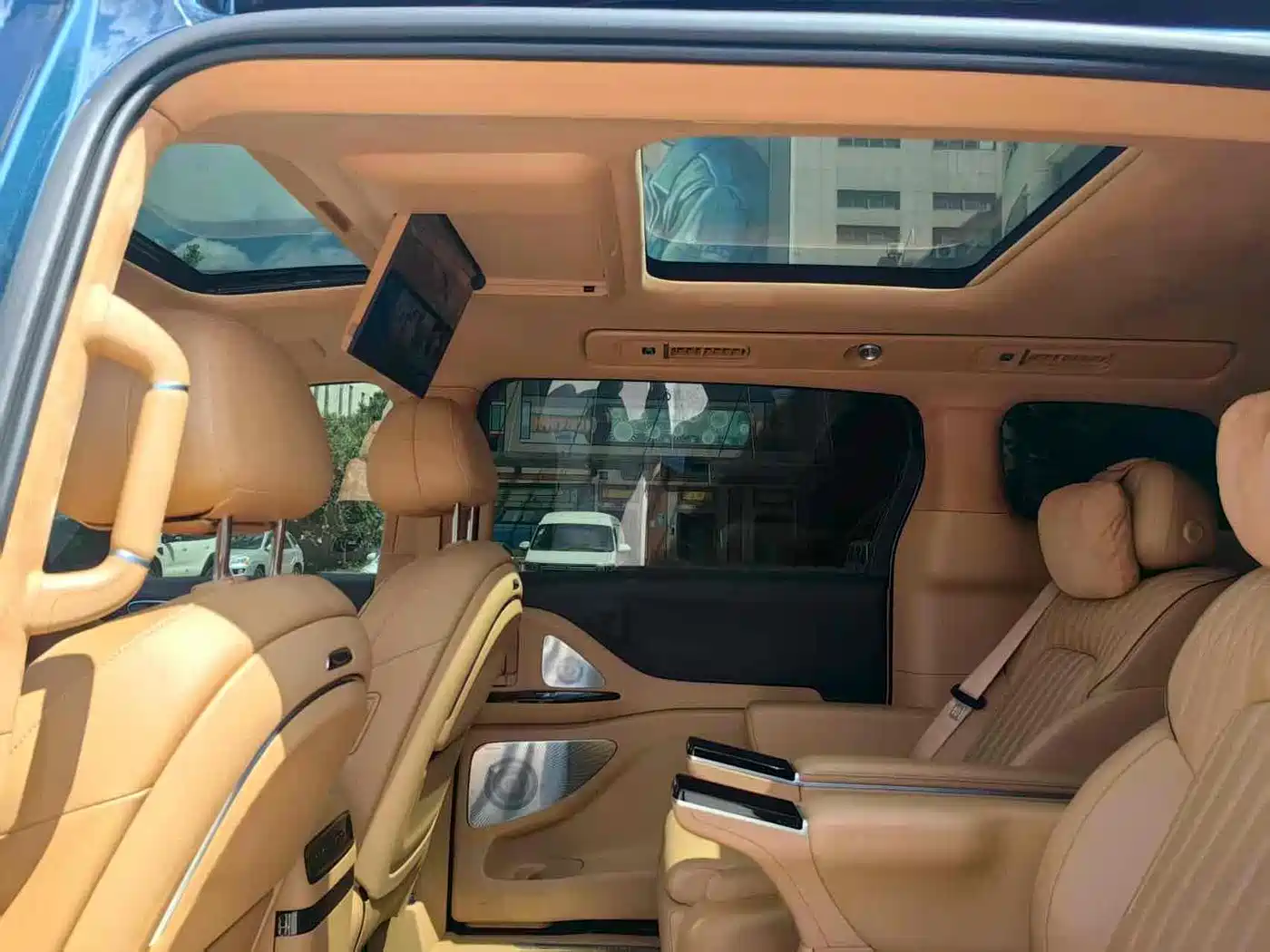 Voyah Auto Voyah Dreamer 2025 PHEV 4WD Kunpeng Premium Edition фото 6