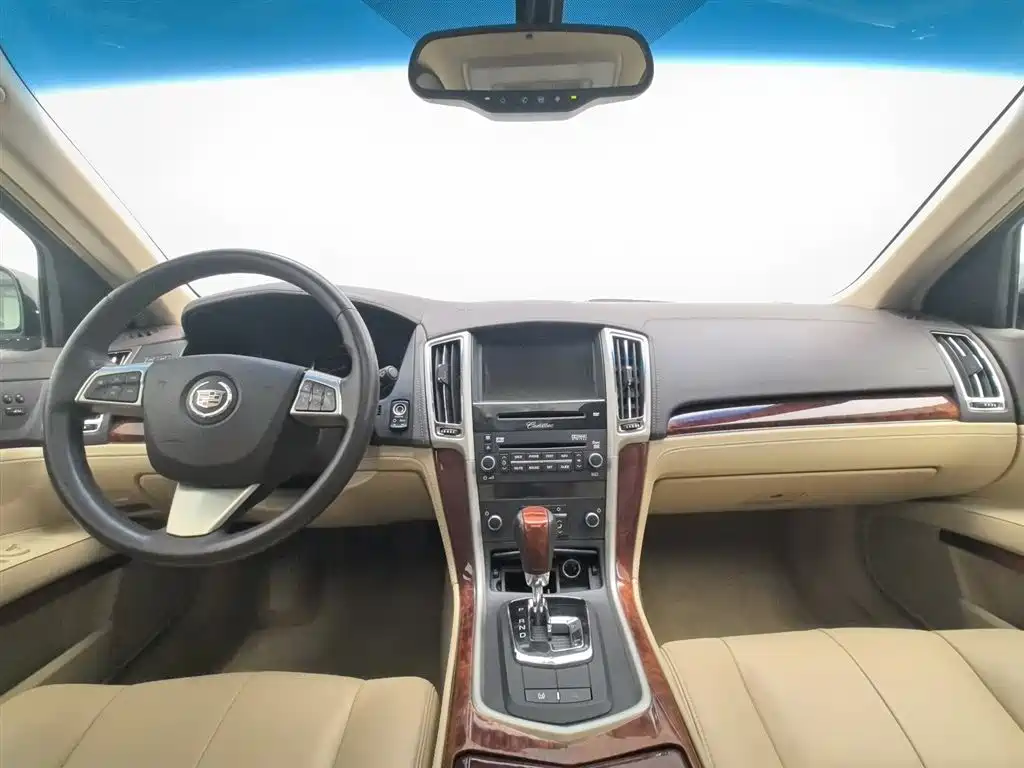 Cadillac SLS 2011 Model 2.0T Elite фото 5