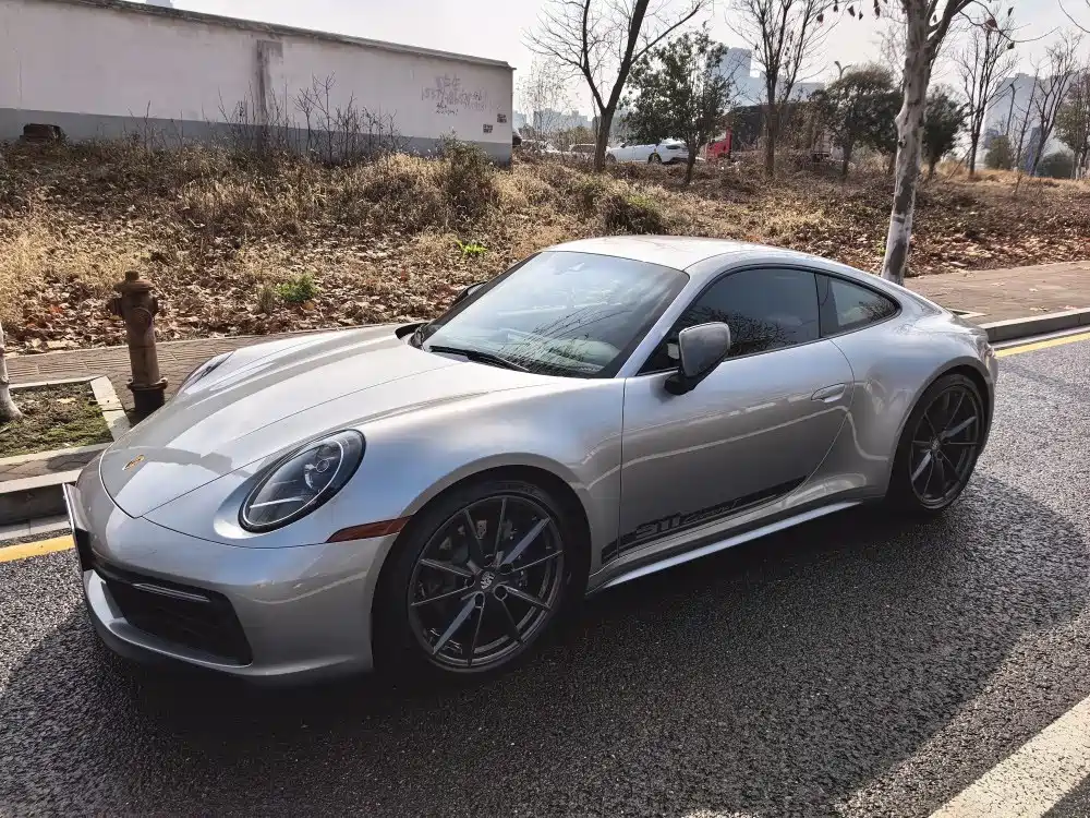 Porsche 911 2023 Carrera T 3.0T