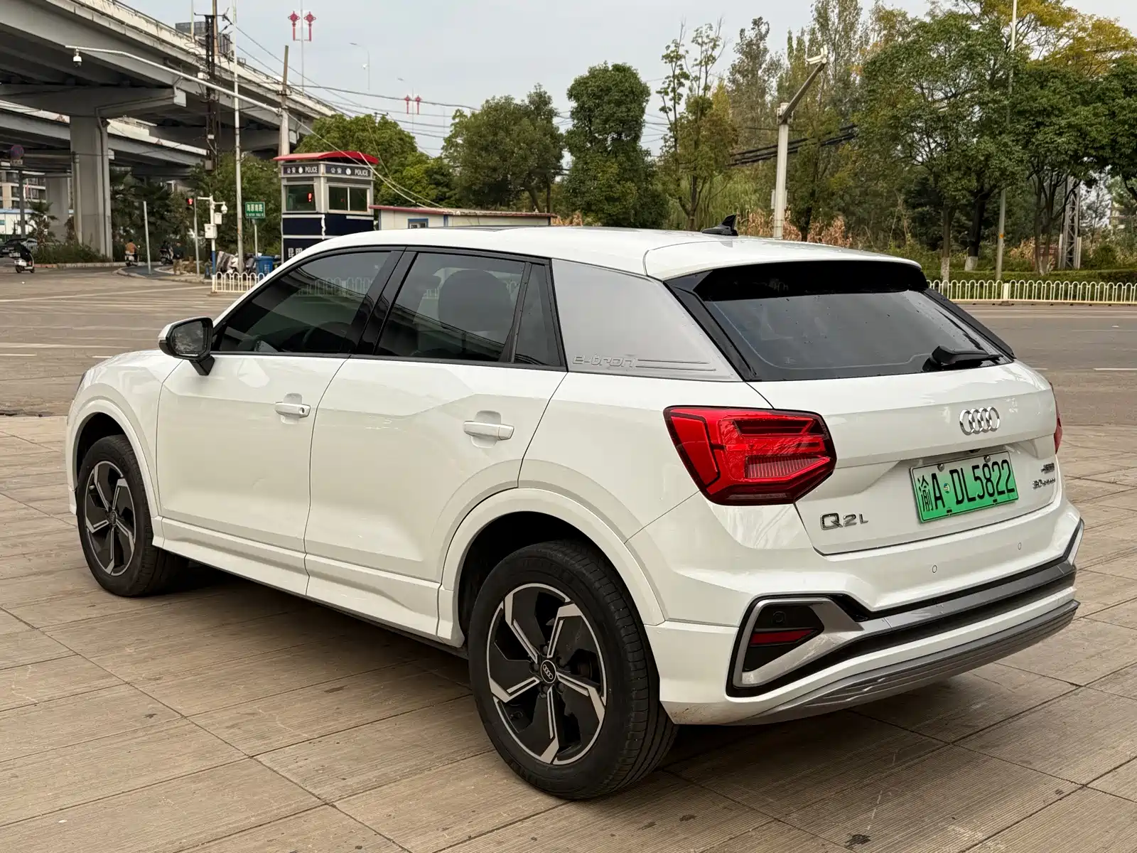 Фото 6 - Audi Q2L e-tron