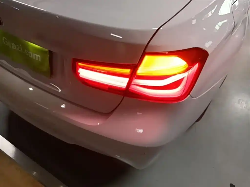 BMW 3 Series 2017 320Li M Sport фото 8