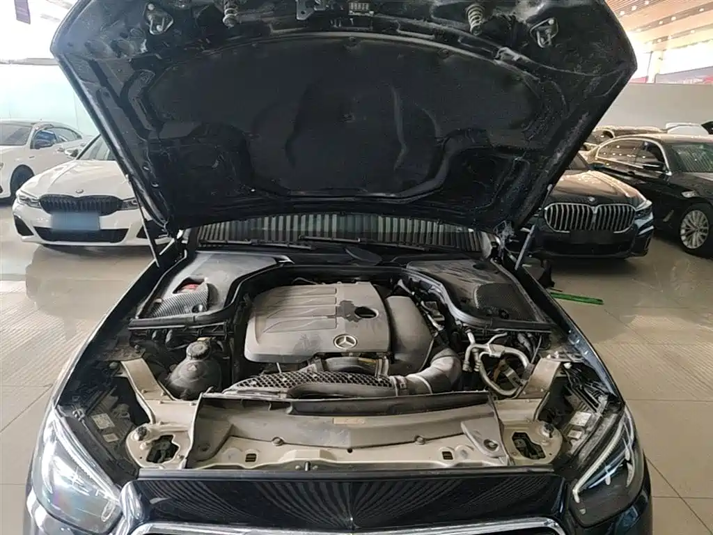 Mercedes-Benz E-Class 2023 E 260 L фото 20