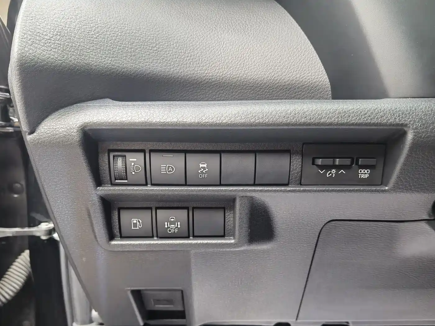 Toyota Sienna 2021 2.5L Hybrid Premium Edition фото 15