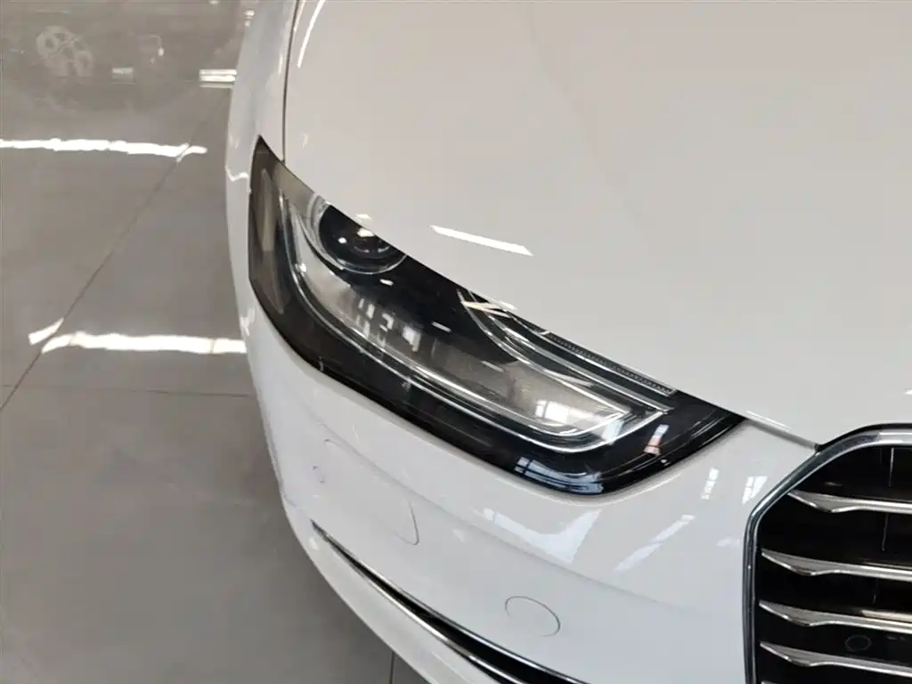 Audi A4L 2016 35 TFSI Collector's Edition Automatic Standard фото 13