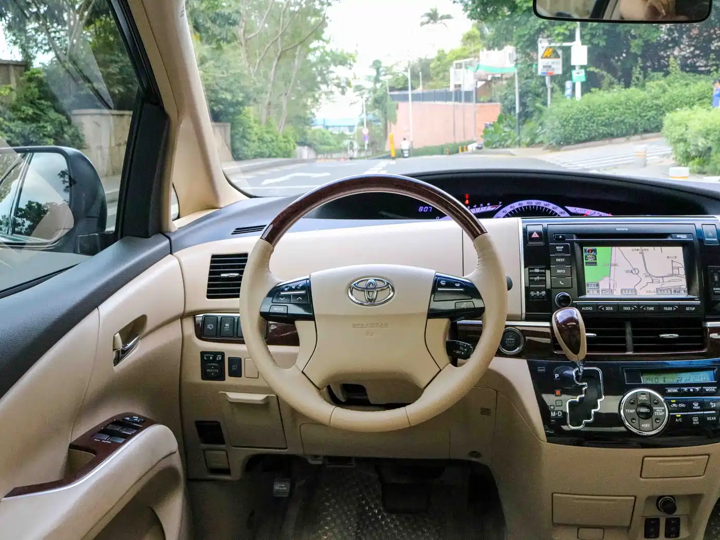 Toyota Previa 2012 2.4L 7-Seater Luxury Edition фото 7