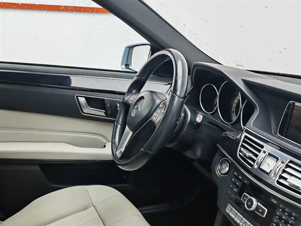 Mercedes-Benz E-Class 2015 E 260 L Sport фото 22