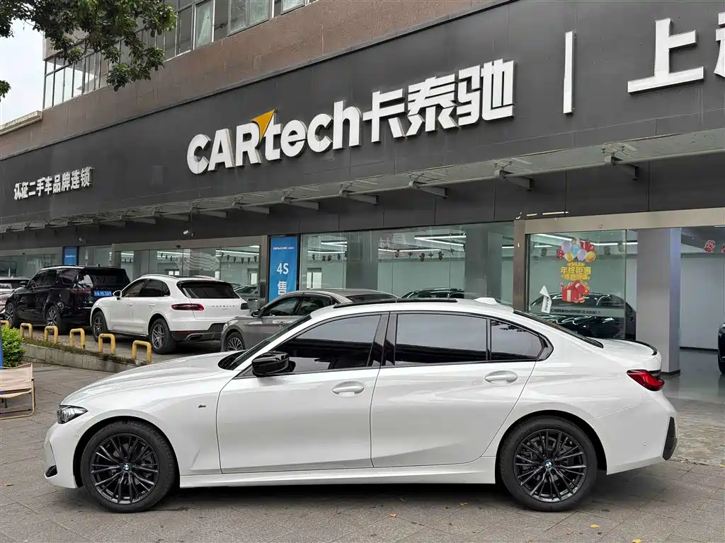 BMW 3 Series 2024 325Li M Sport Shadowline Package фото 5