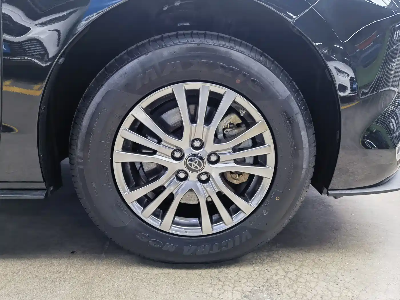 Toyota Sienna 2021 2.5L Hybrid Premium Edition фото 20
