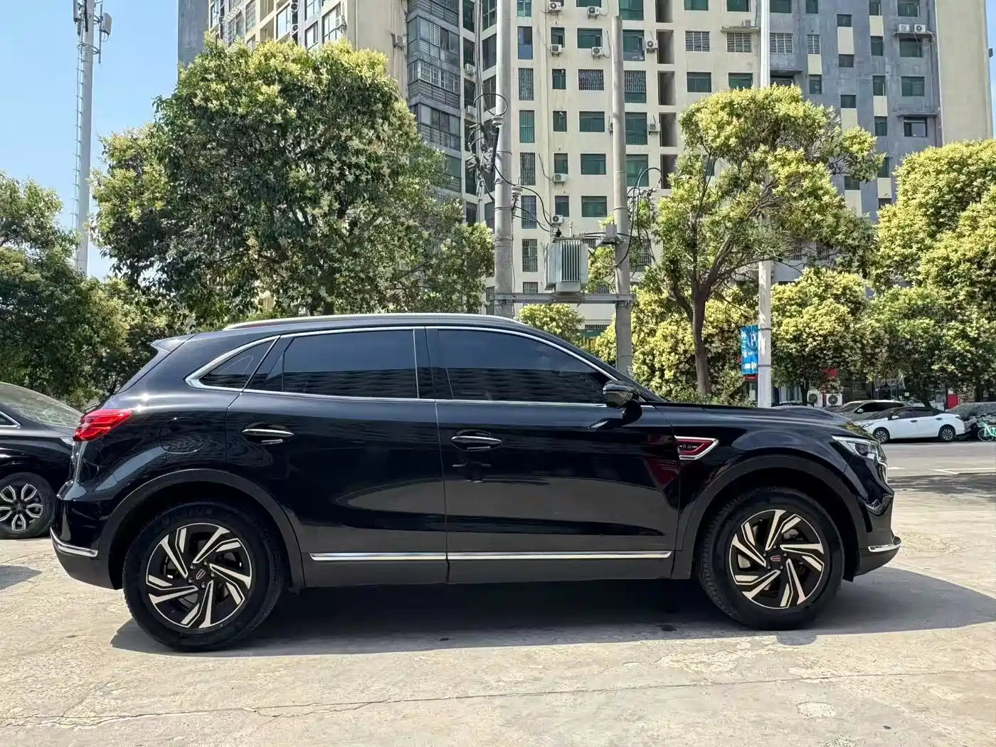 Hongqi HS5 2022 2.0T Smart Connect Premium Edition фото 5