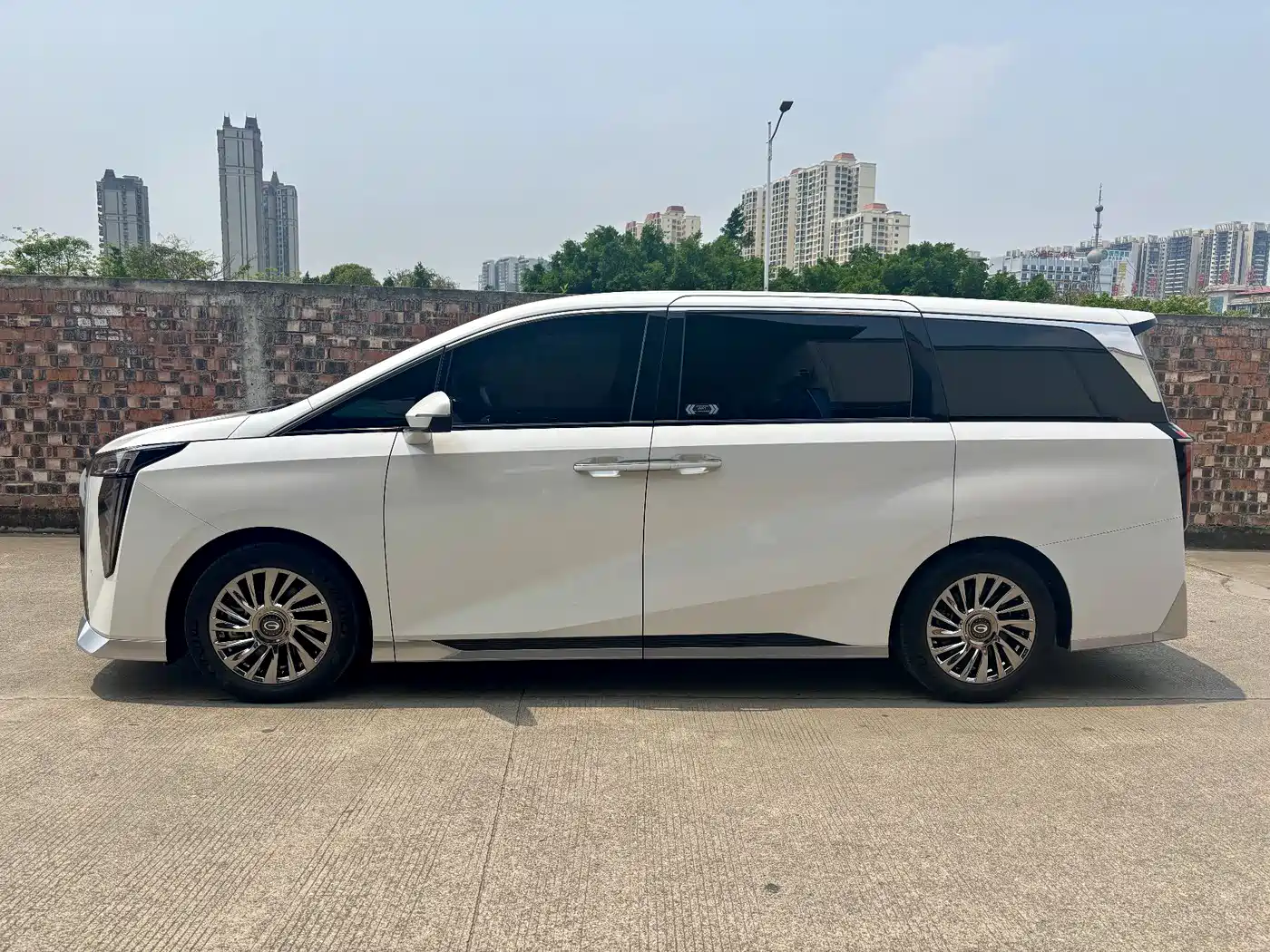 GAC Trumpchi Trumpchi M8 2023 Model Master Series 400T Ultimate Edition фото 7