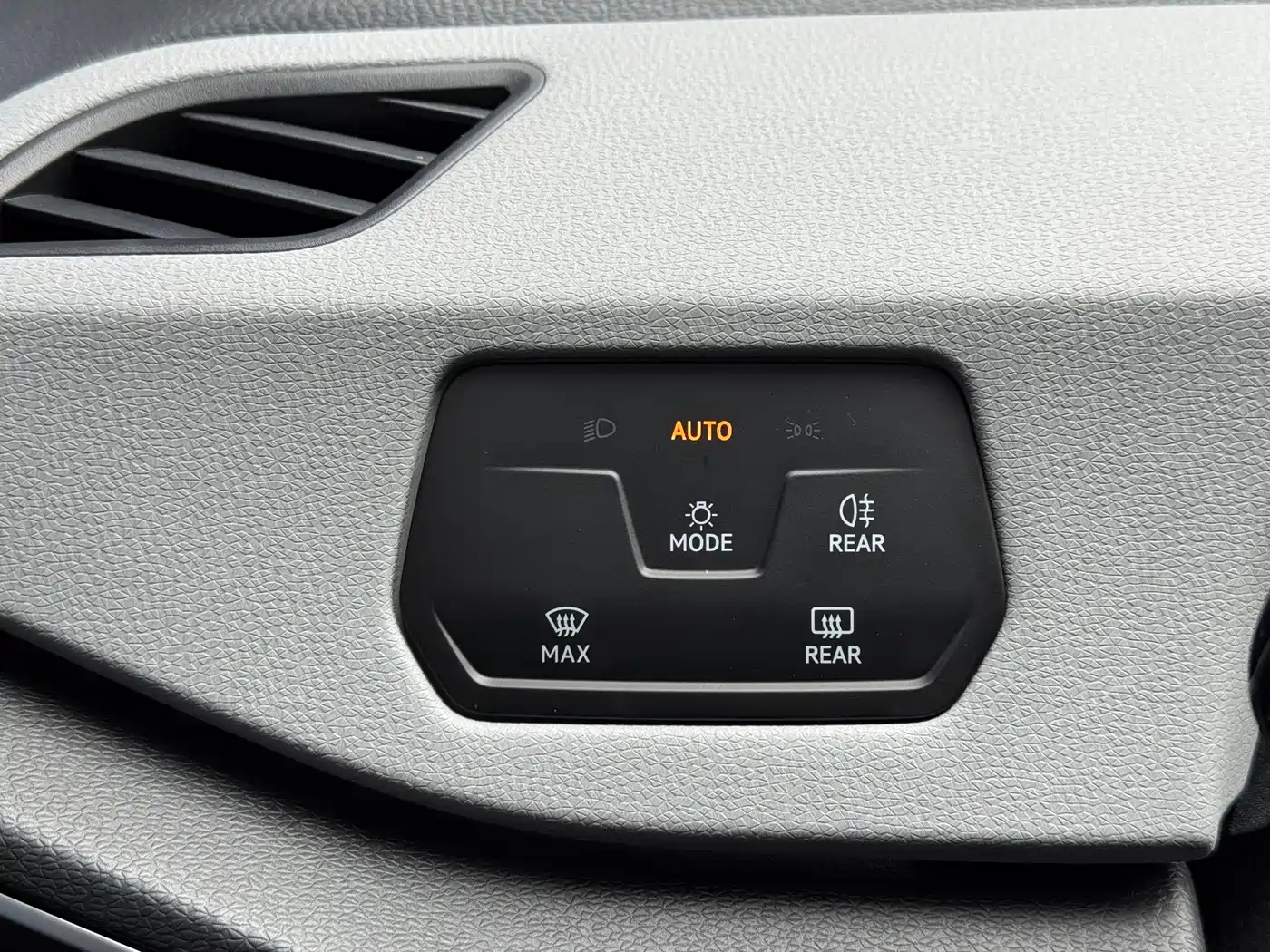 Volkswagen ID.3 2023 Upgraded Pure Intelligence Edition фото 14