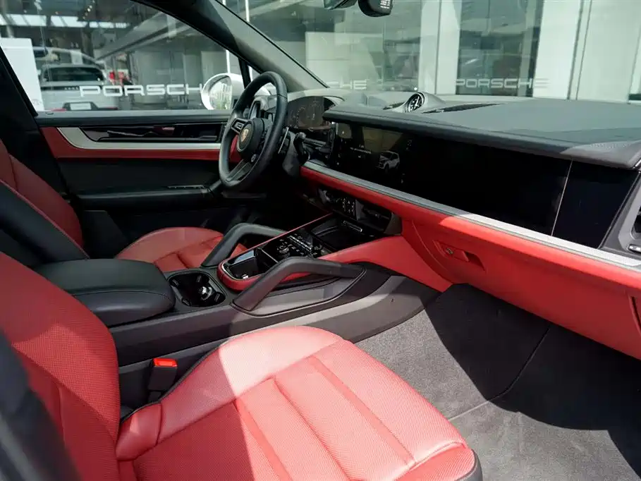 Porsche Cayenne 2025 Cayenne 3.0T Dream Chaser Edition фото 24