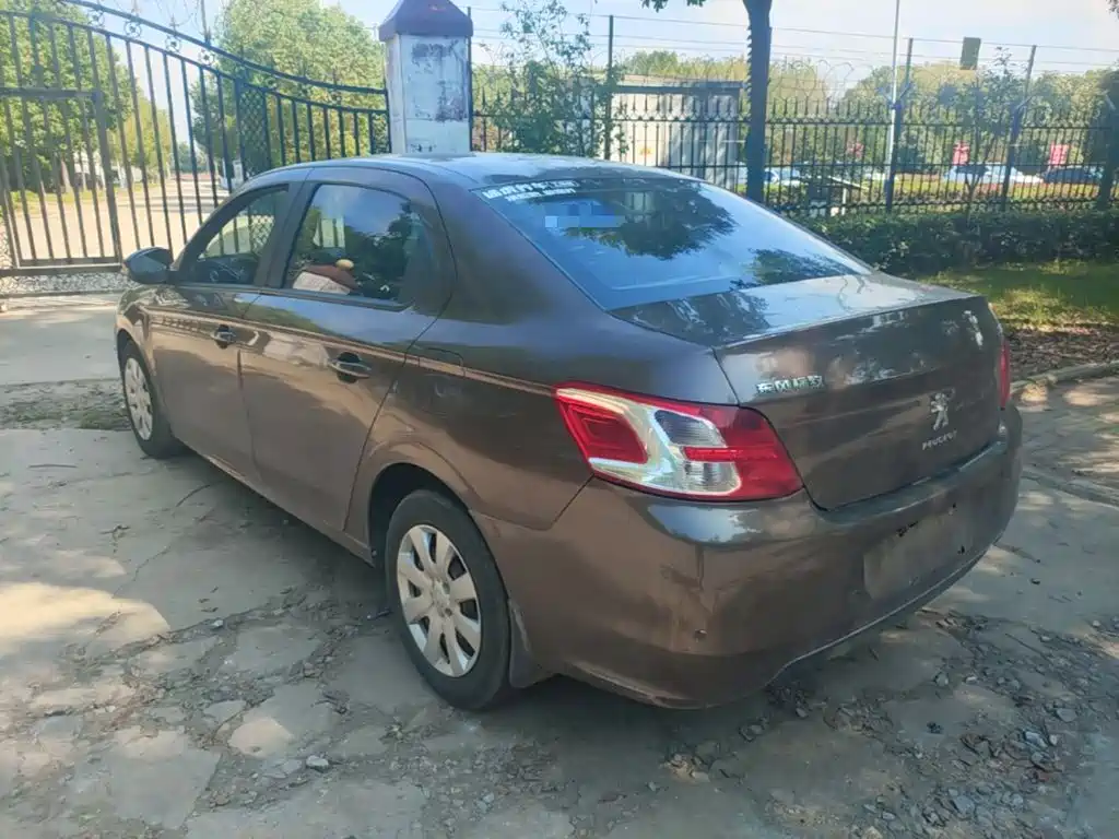 Peugeot 301 2015 2014 1.6L Automatic Comfort Edition
