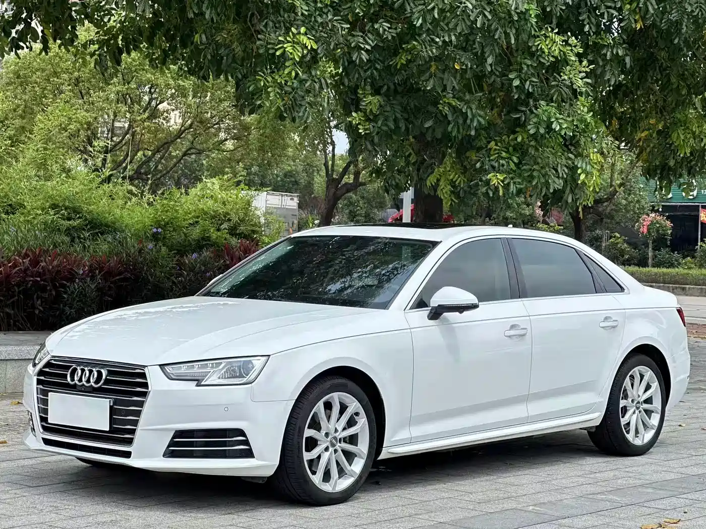Audi A4L 2018 30th Anniversary 40 TFSI Progressive