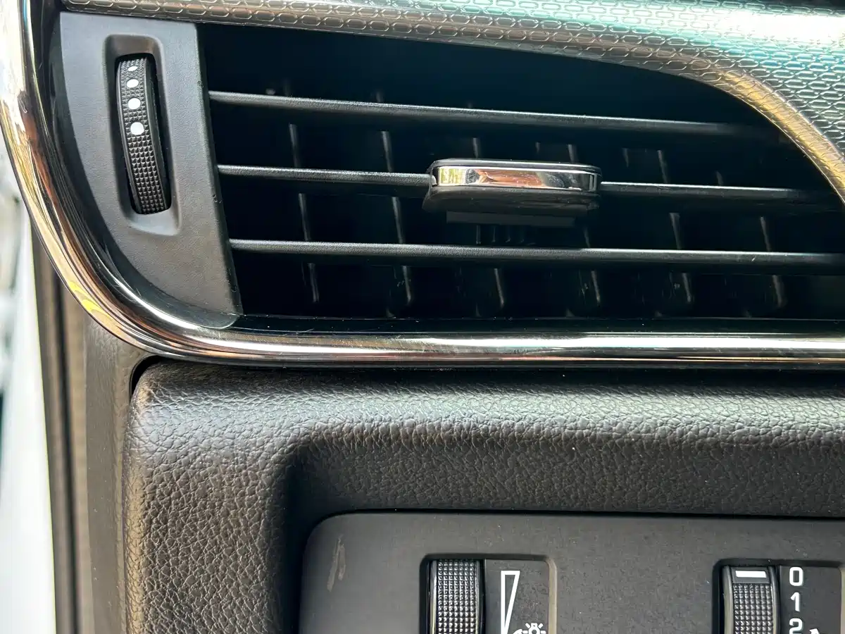Cadillac ATS-L 2017 28T Technology фото 23