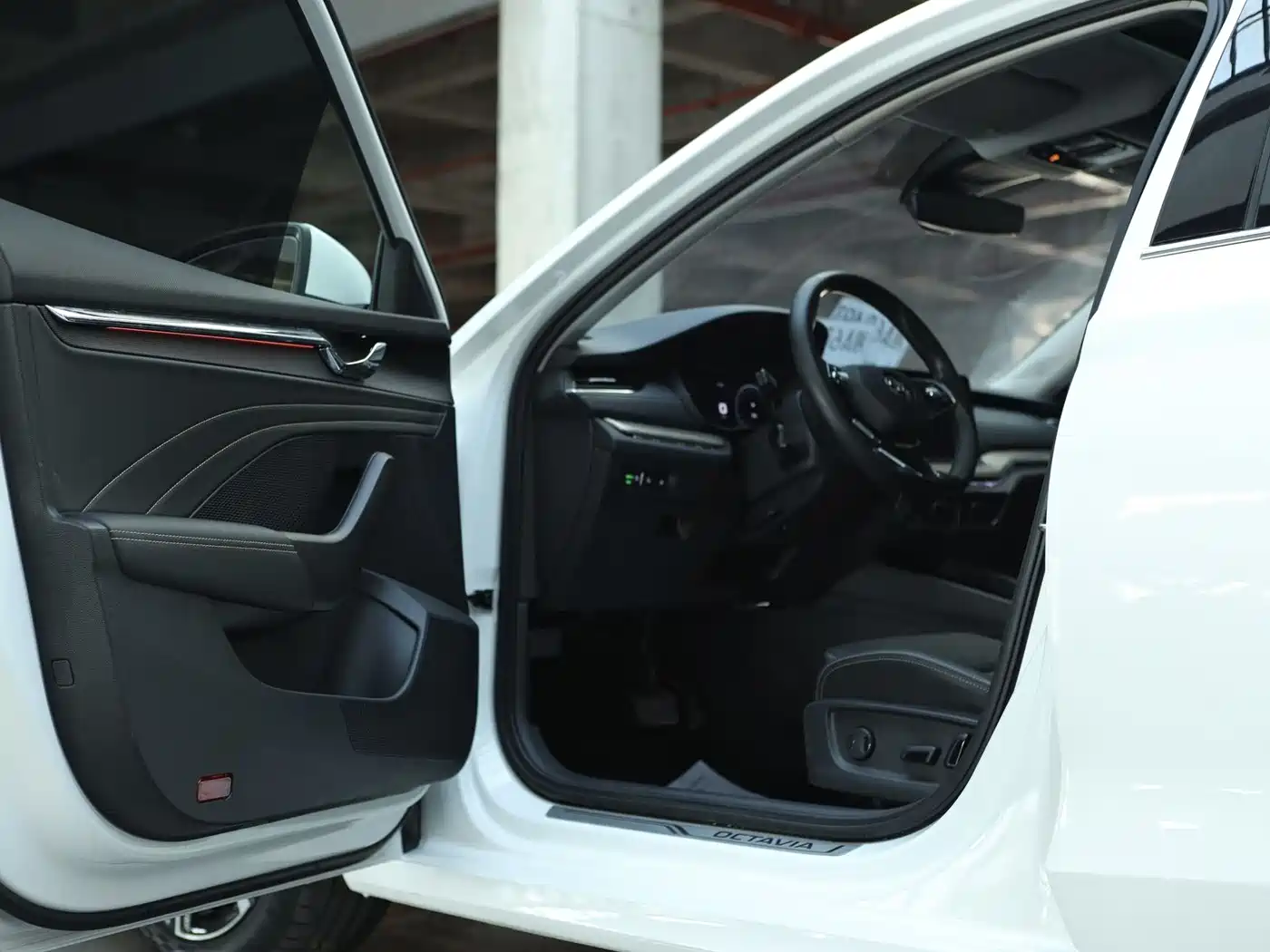 Škoda Octavia 2022 PRO TSI280 Luxury Edition фото 7