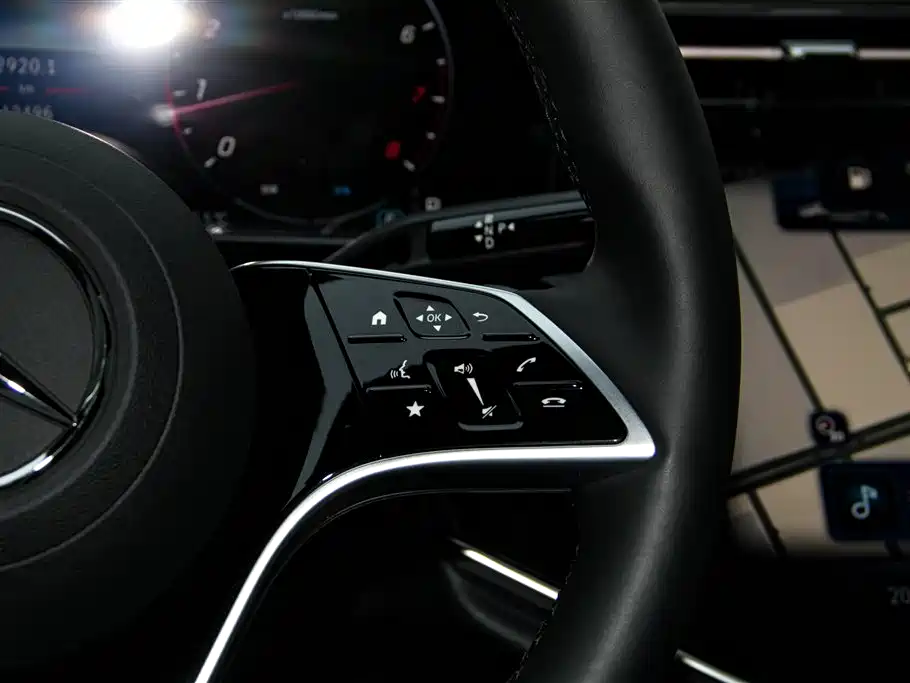 Mercedes-Benz E-Class 2025 E 300 L Luxury фото 30