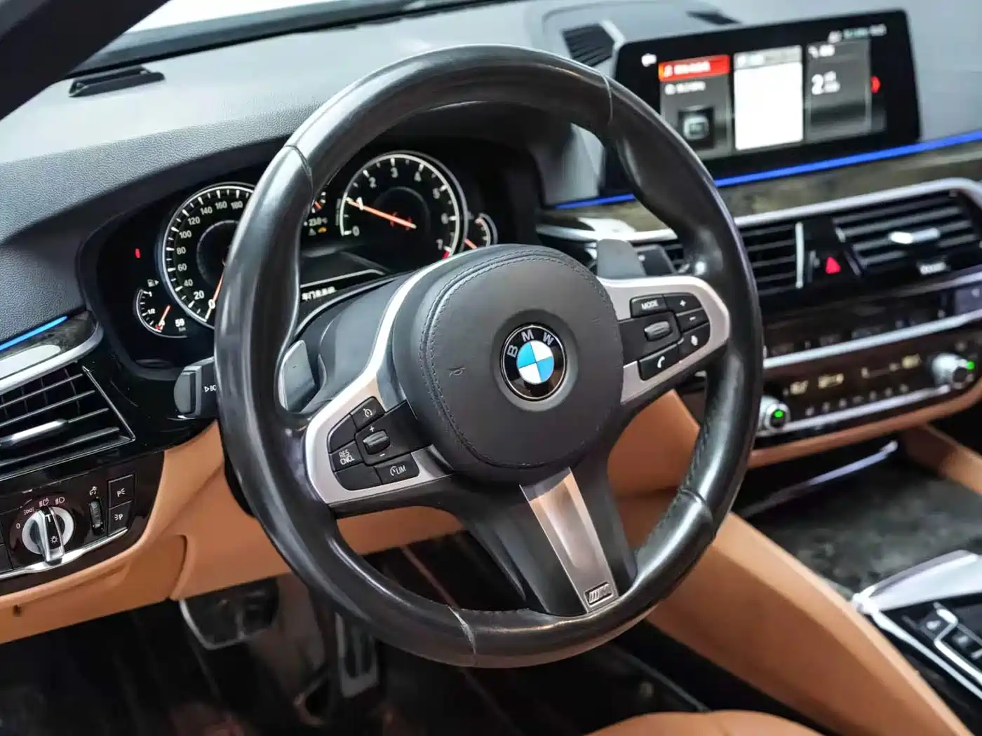 BMW 5 Series 2018 530Li Leading M Sport Package фото 9
