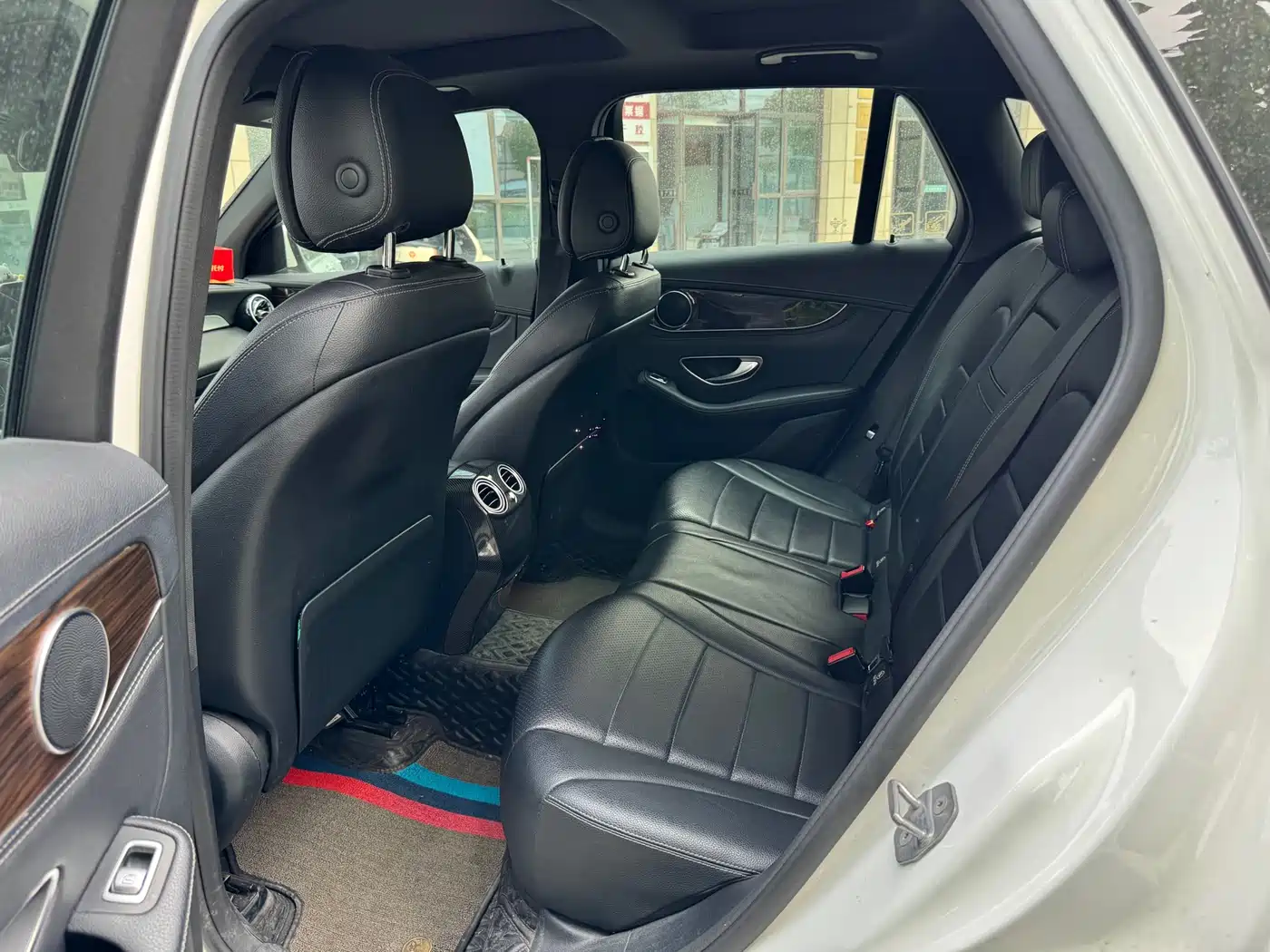 Mercedes-Benz GLC 2018 Facelift GLC 260 4MATIC Luxury фото 6
