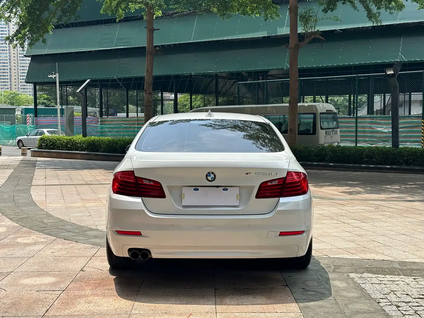 BMW 5 Series 2014 520Li Elegance фото 19