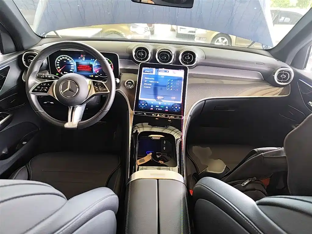 Mercedes-Benz GLC 2023 Facelift GLC 260 L 4MATIC Sport 5-Seater фото 10