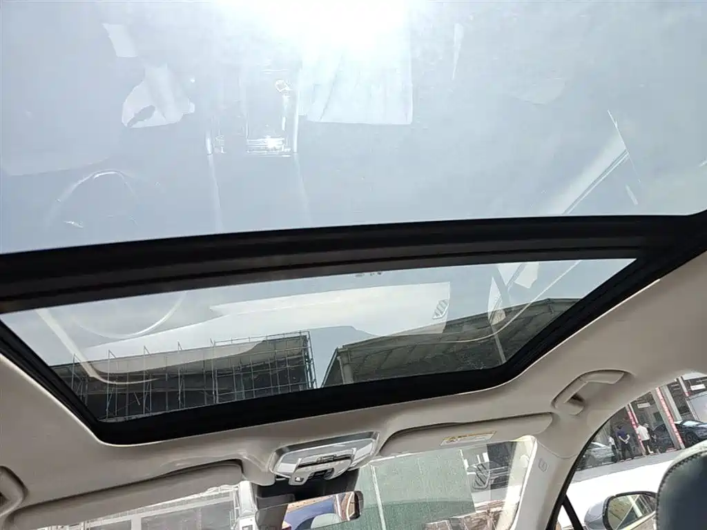 Hongqi H5 PHEV 2025 170 Super Hybrid Edition фото 18