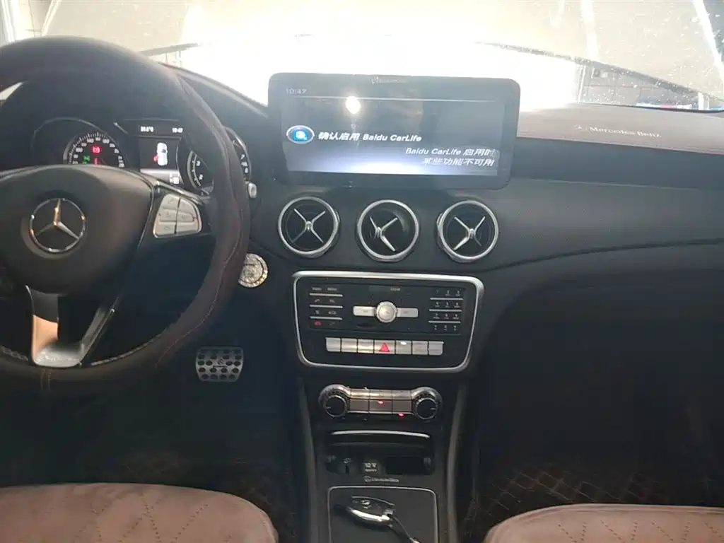 Mercedes-Benz GLA 2018 GLA 200 Fashion фото 13
