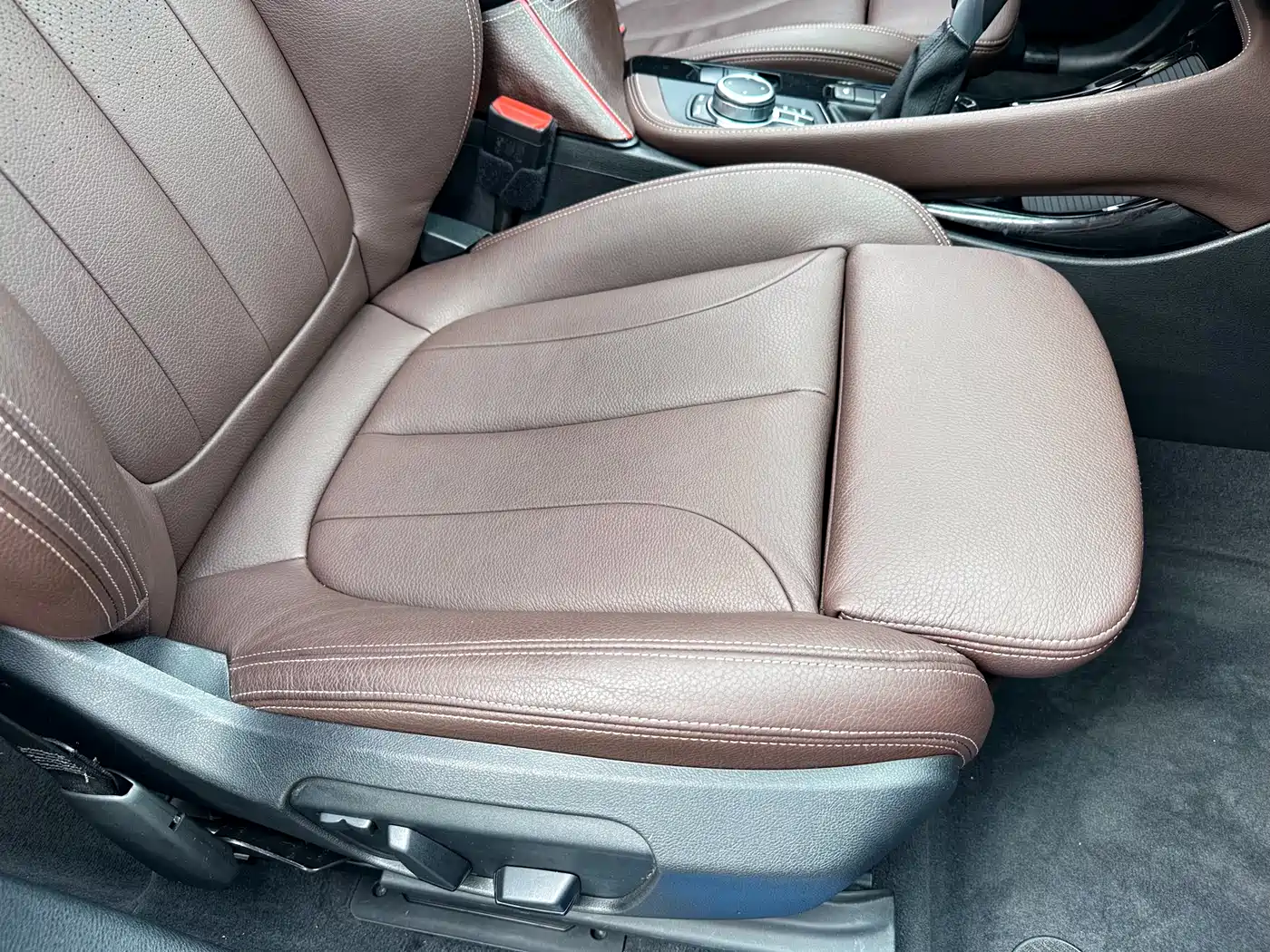 BMW X1 2019 xDrive20Li Premium Model фото 18