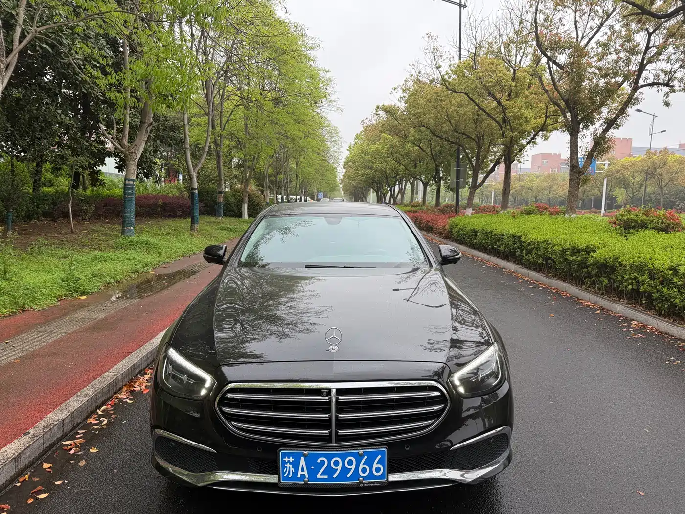 Mercedes-Benz E-Class 2022 Second Facelift E 300 L Fashion фото 2