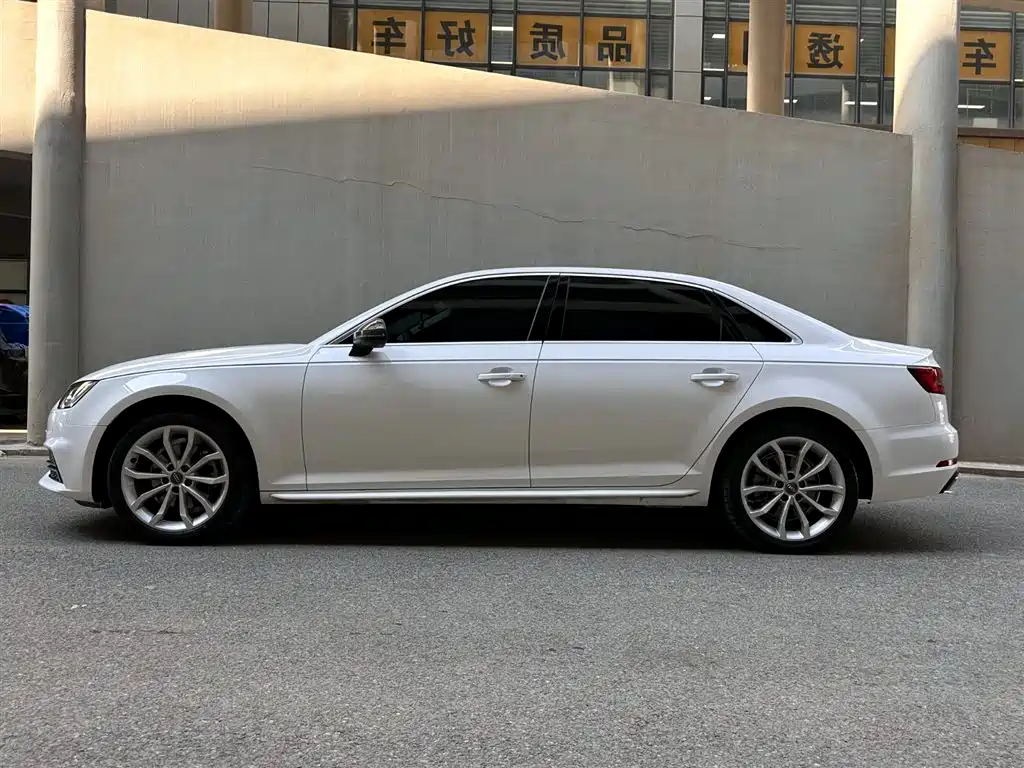Audi A4L 2019 40 TFSI Progressive (China VI) фото 3