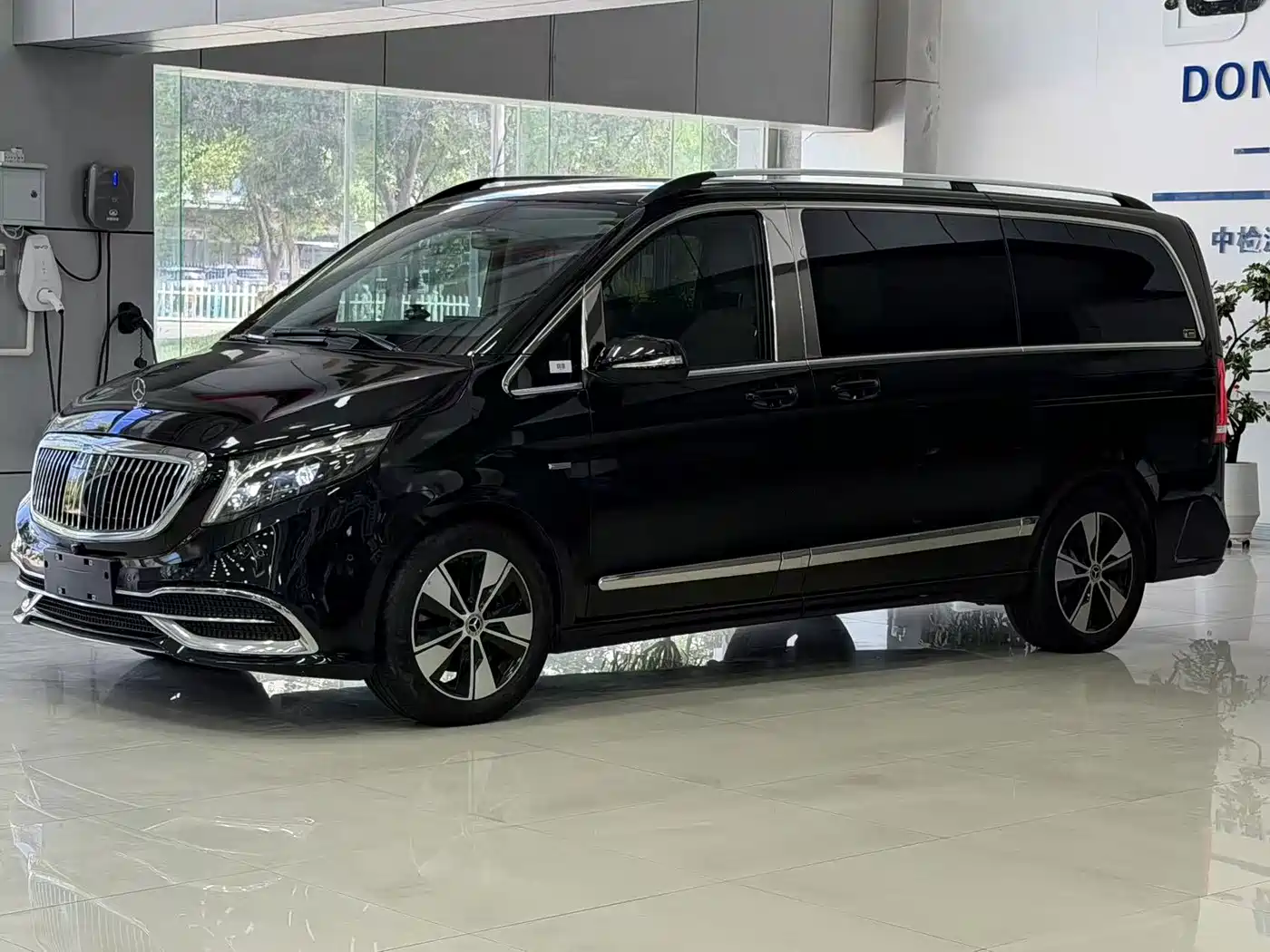 Mercedes-Benz Mercedes-Benz V-Class 2022 V 260 Prestige Edition