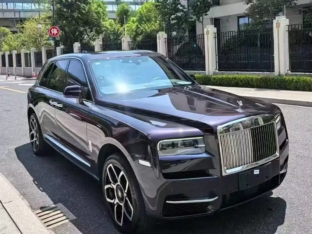 Rolls-Royce Cullinan 2019 2018 5-Seater Version