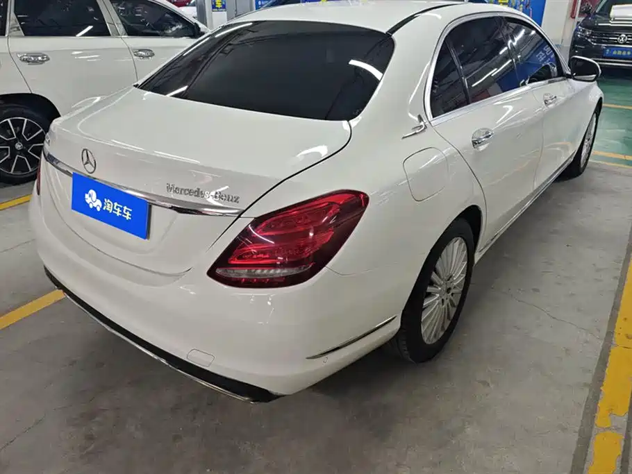 Mercedes-Benz C-Class 2016 C 180 L фото 3