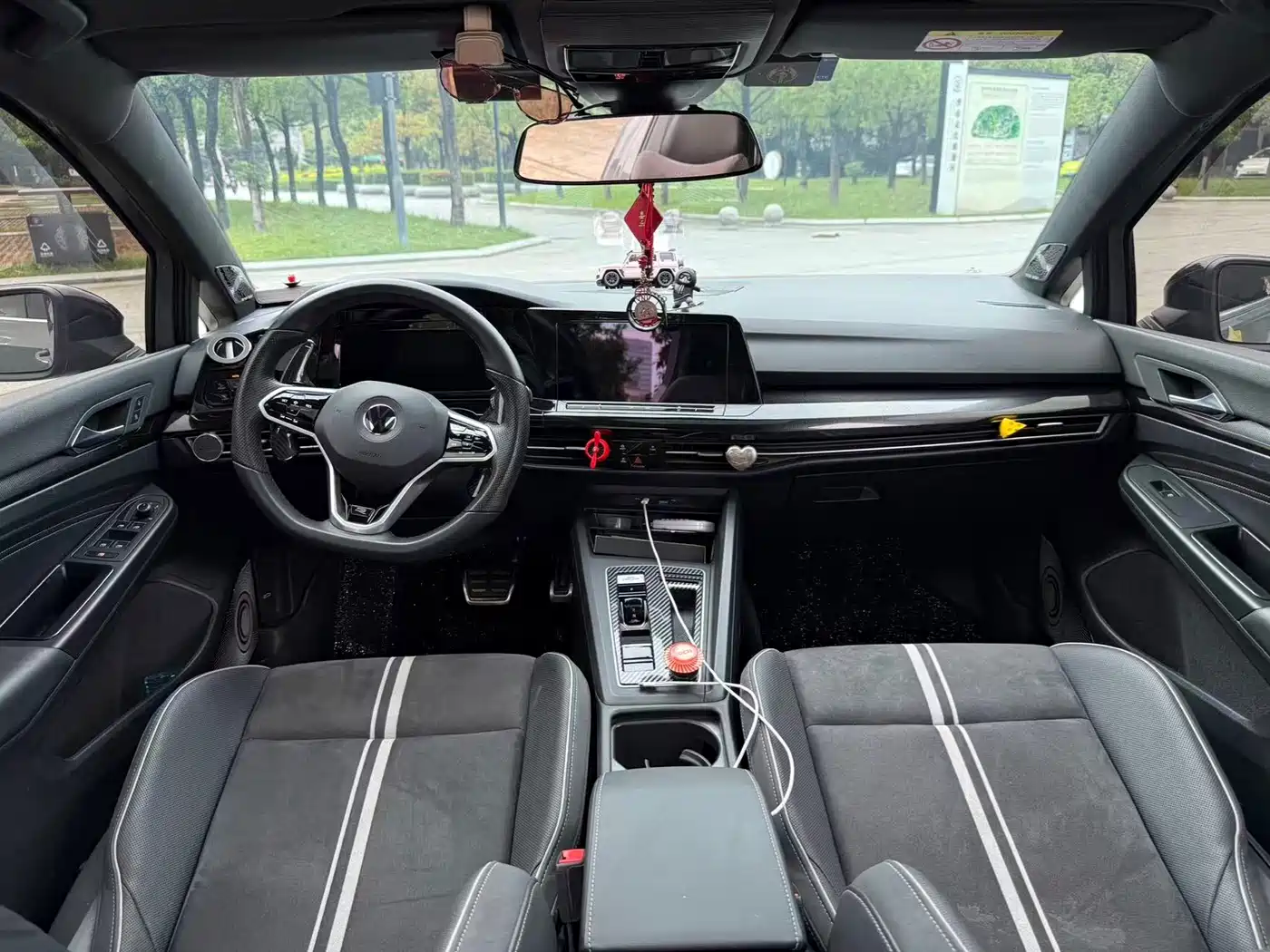 Volkswagen Golf 2021 280TSI DSG R-Line фото 9
