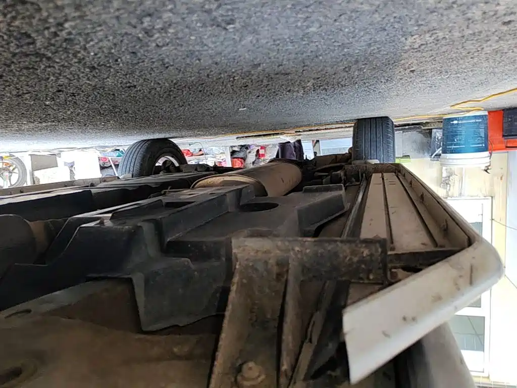 Toyota RAV4 Rongfang 2013 2.0L CVT 4WD Pioneer фото 21