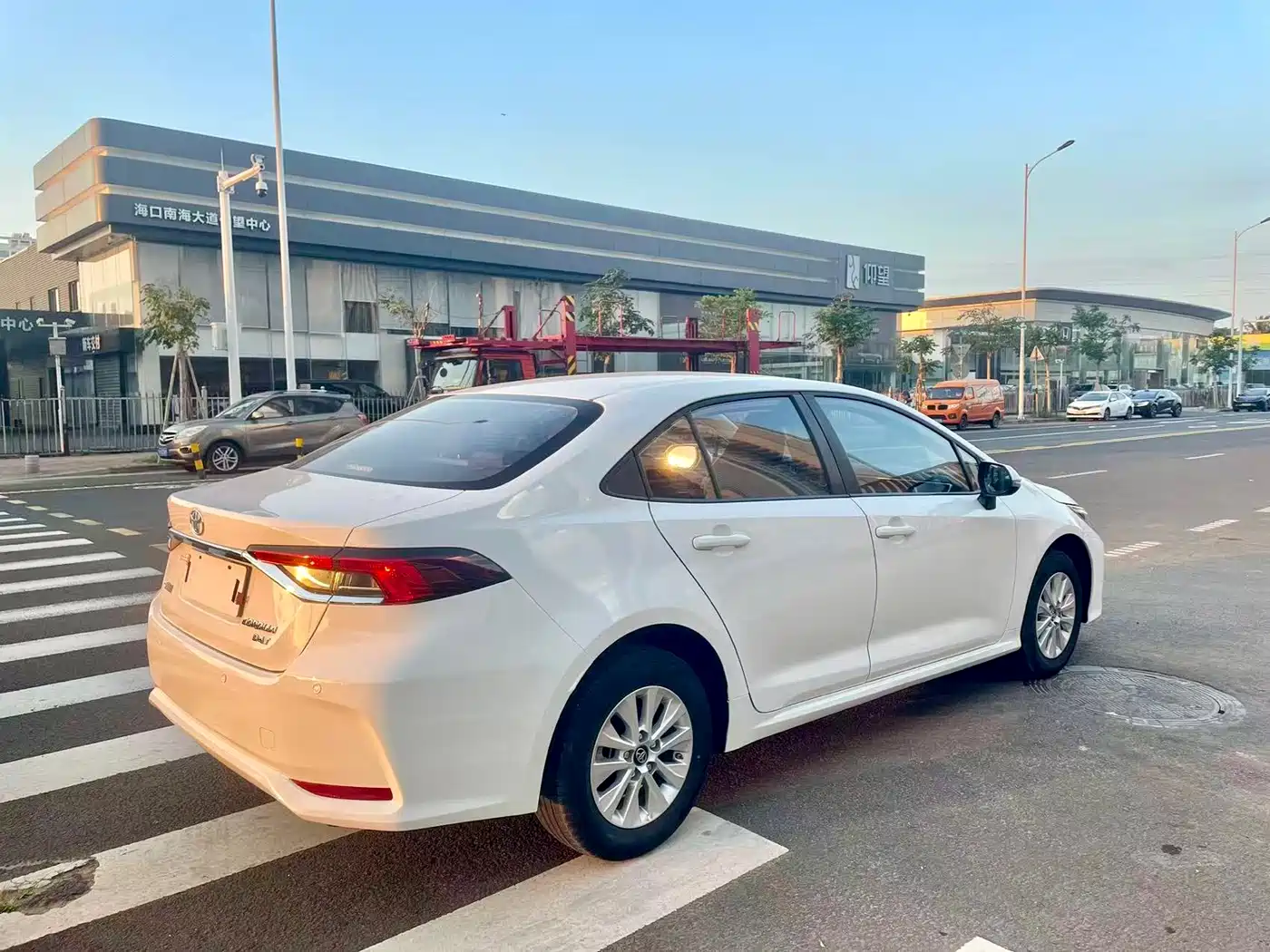 Toyota Corolla 2023 1.2T Pioneer Edition фото 9