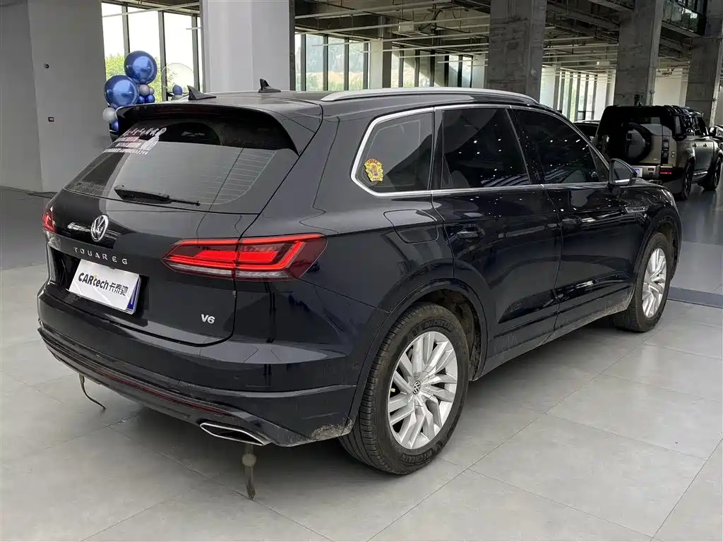 Volkswagen Touareg 2020 2.0TSI Rui Shang Edition China VI фото 3