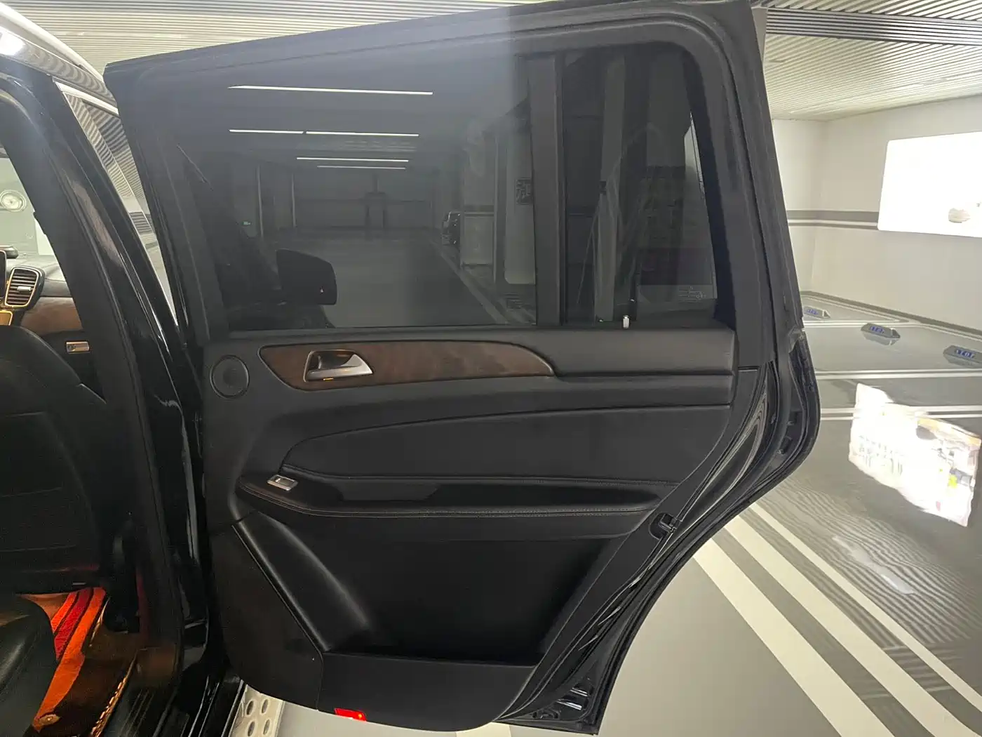 Mercedes-Benz GLS 2017 GLS 400 4MATIC Fashion фото 15