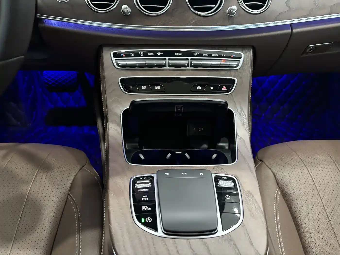 Mercedes-Benz E-Class 2023 Facelift E 300 L Fashion фото 17