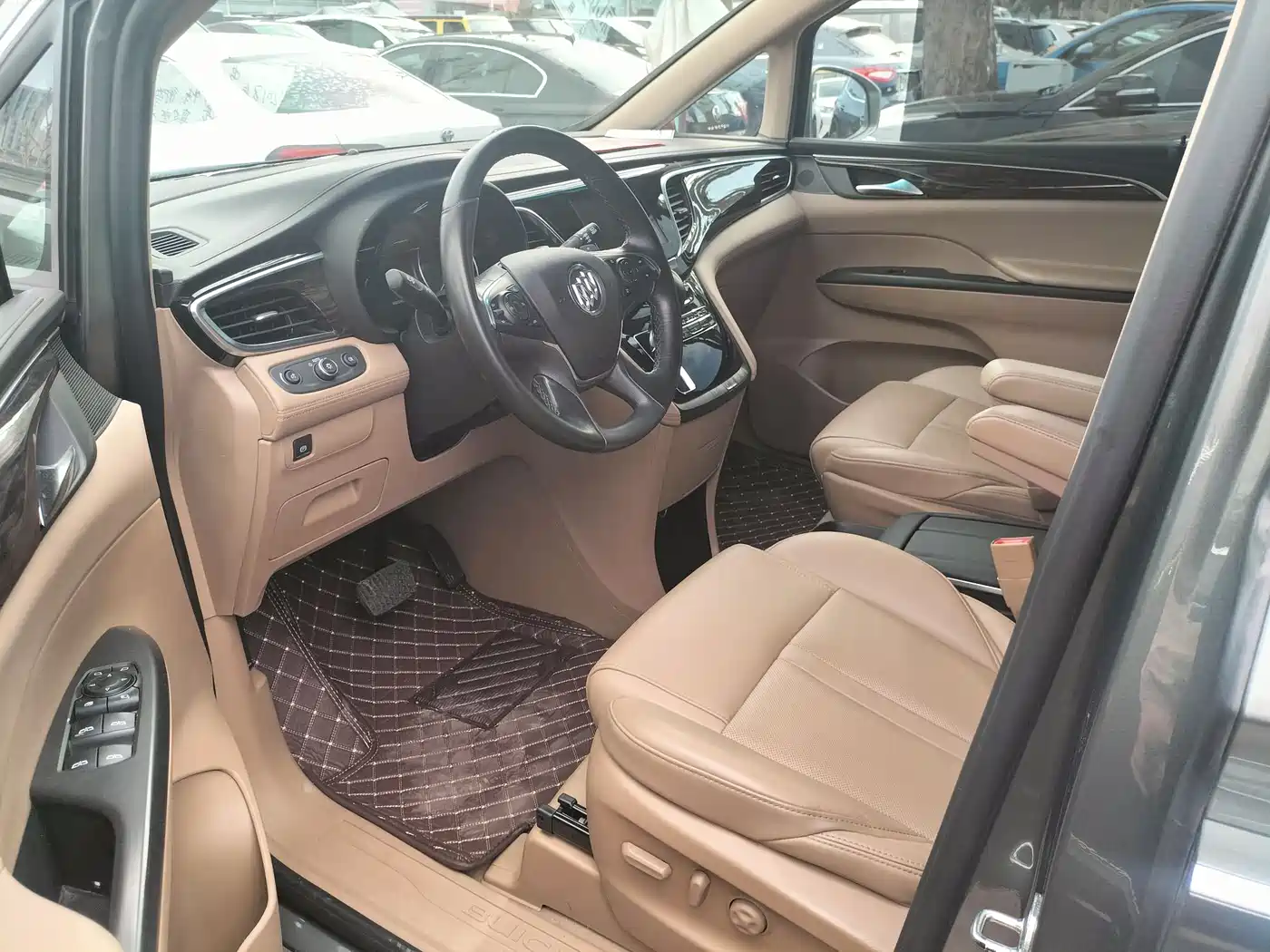 Buick GL8 2017 ES 28T Luxury China V фото 13