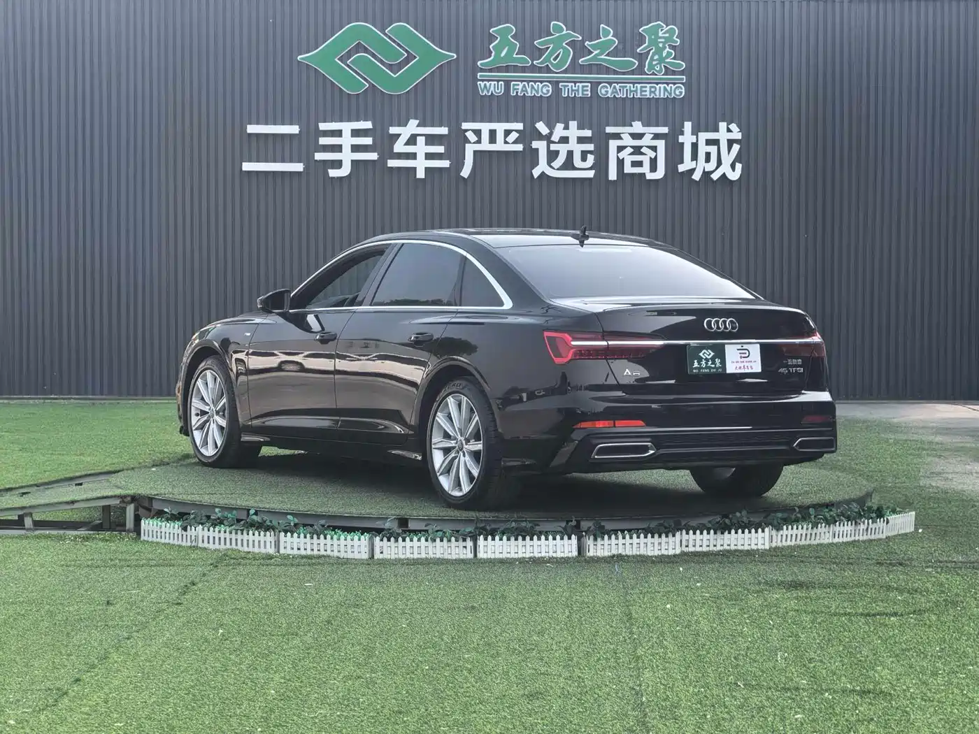 Audi A6L 2021 45 TFSI Exclusive Sport фото 17