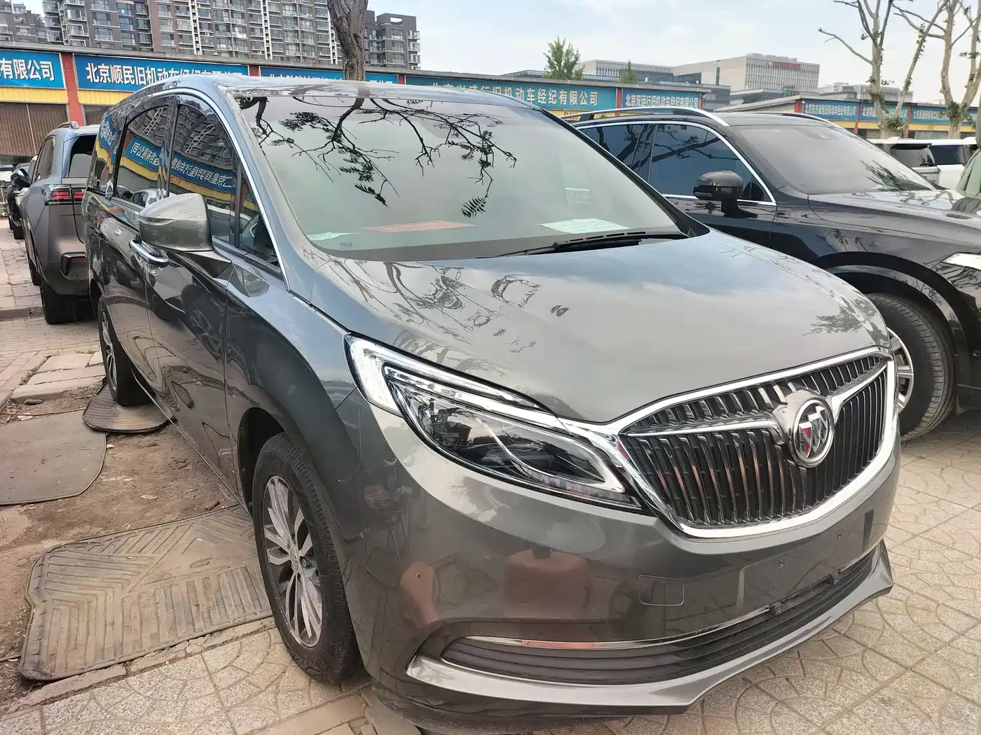 Buick GL8 2017 ES 28T Luxury China V фото 2