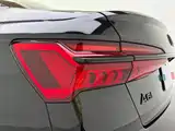 Фото 9 - Audi A6L