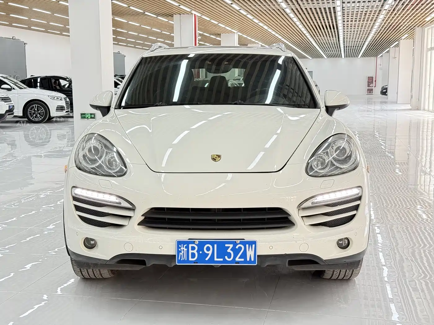 Porsche Cayenne фото 2
