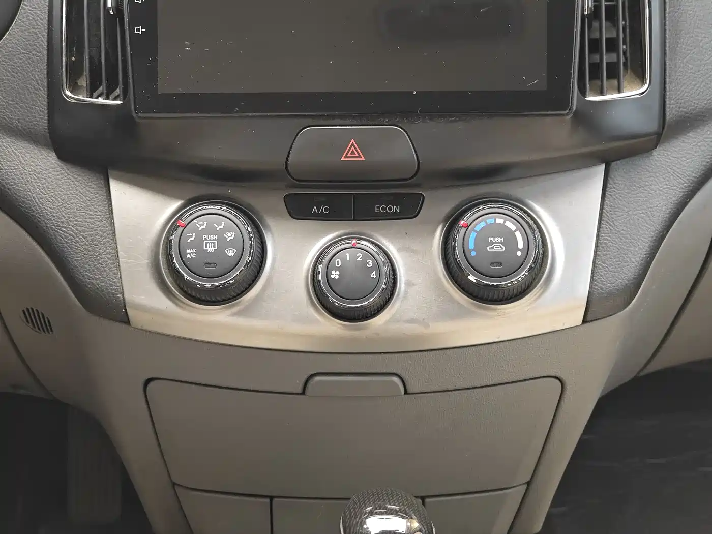 Hyundai Elantra 2011 1.6L Automatic Comfort фото 16