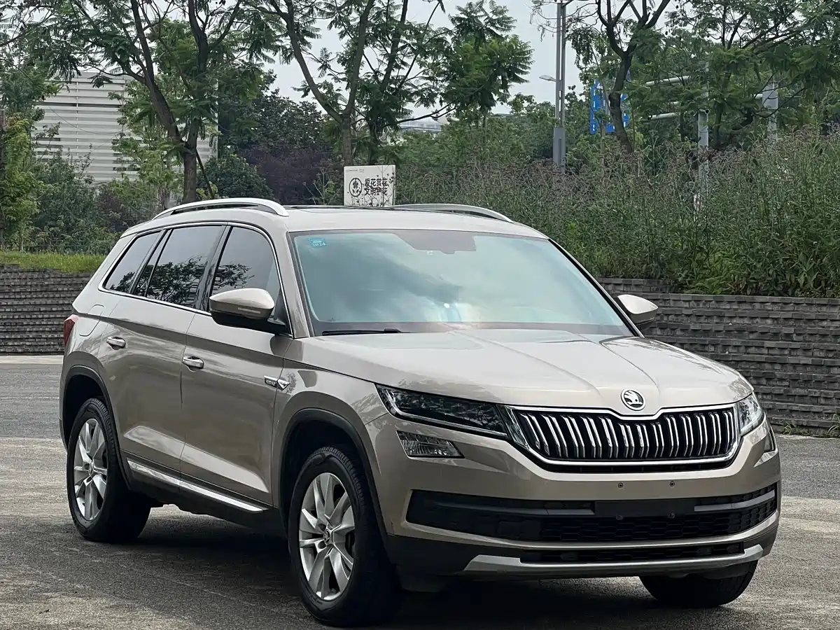 Škoda Kodiaq 2018 Facelift TSI330 7-seat 2WD Premium Luxury Edition фото 15